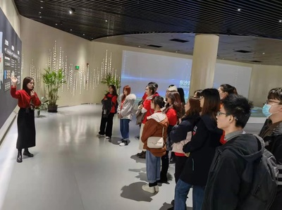 蘇州校區(qū)第六期“職海引航”計劃導(dǎo)師聯(lián)合指導(dǎo) 多方聯(lián)動解析職業(yè)發(fā)展路徑